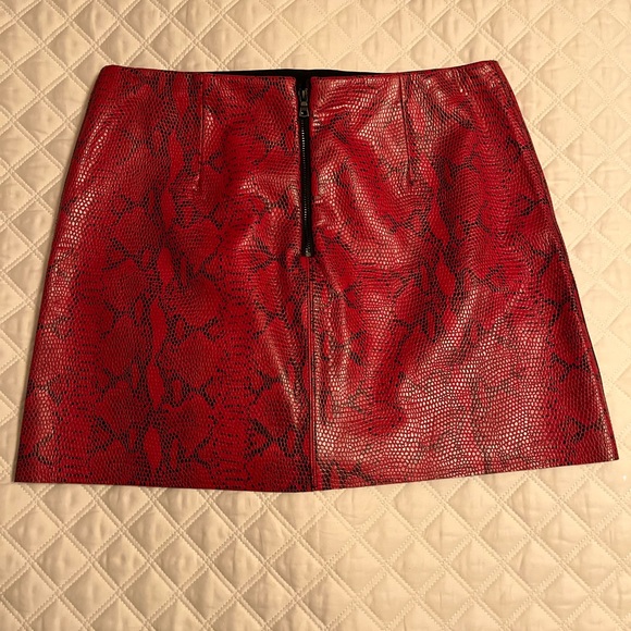 Alice & Olivia Skirt - Picture 4 of 6